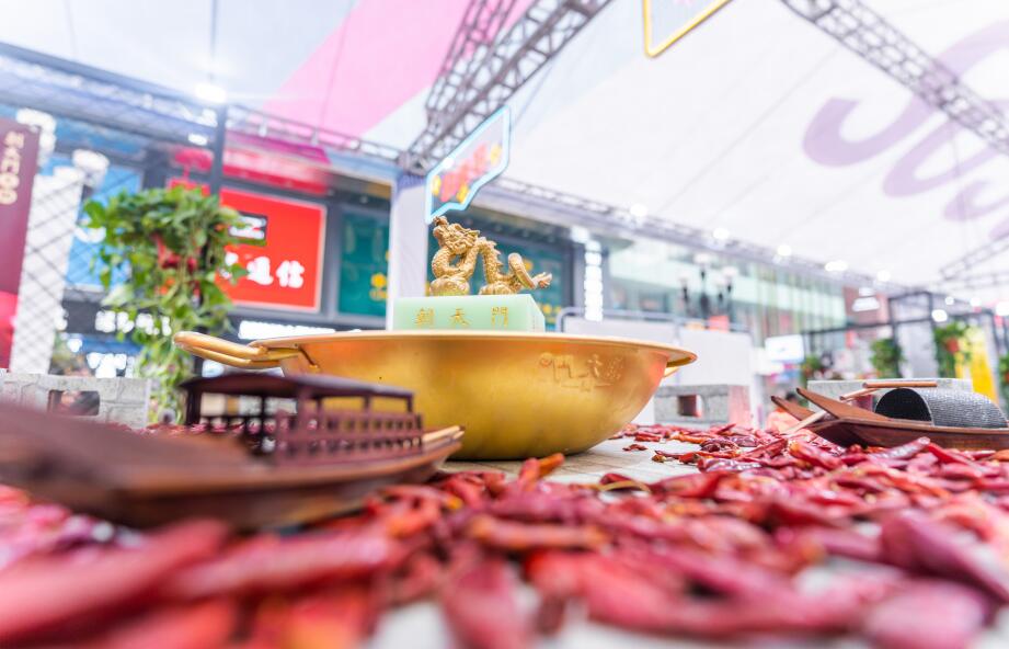 火鍋的特色菜品有哪些？這些必吃菜品不容錯(cuò)過