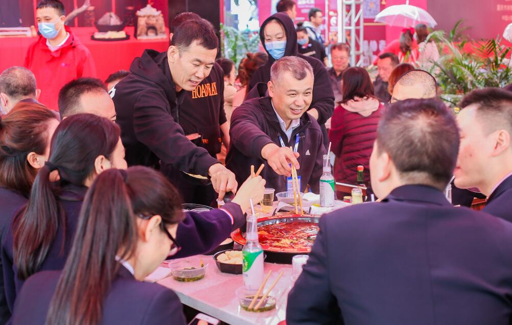 如何加盟四川火鍋店？這些要點(diǎn)要記牢！