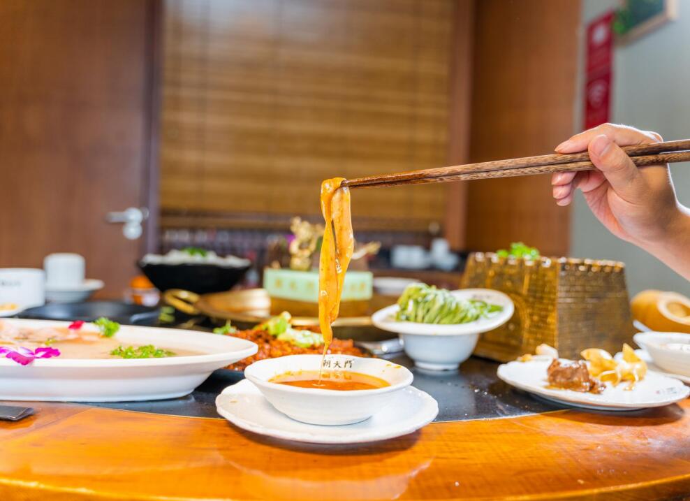 想加盟四川品牌火鍋，如何與總部聯系？