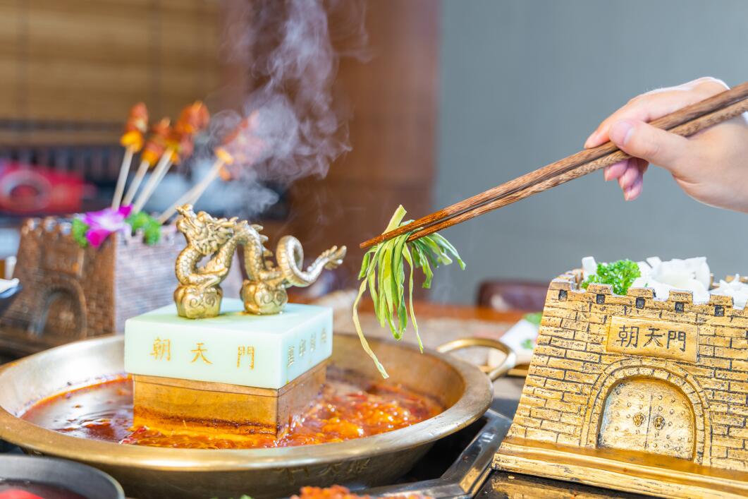 朝天門火鍋好吃嗎？鍋底味道辣不辣？