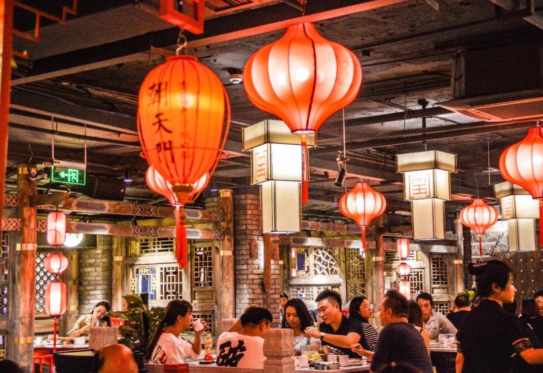 百色開火鍋加盟店，如何提高前廳服務水平？