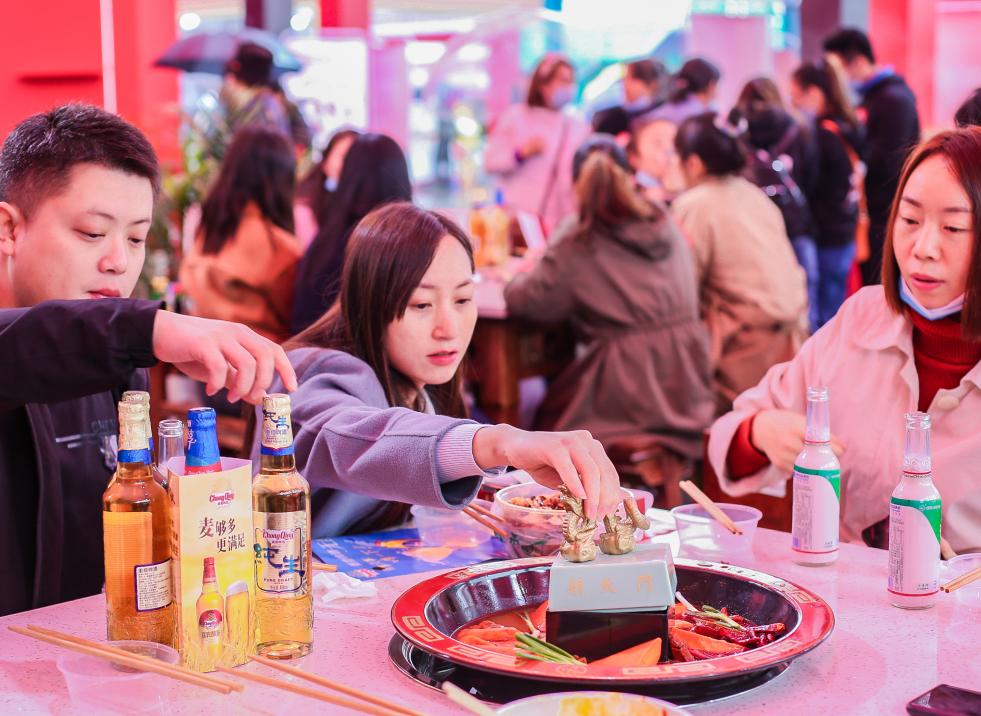 梧州開(kāi)火鍋加盟店，3招翻臺(tái)率提高50％！