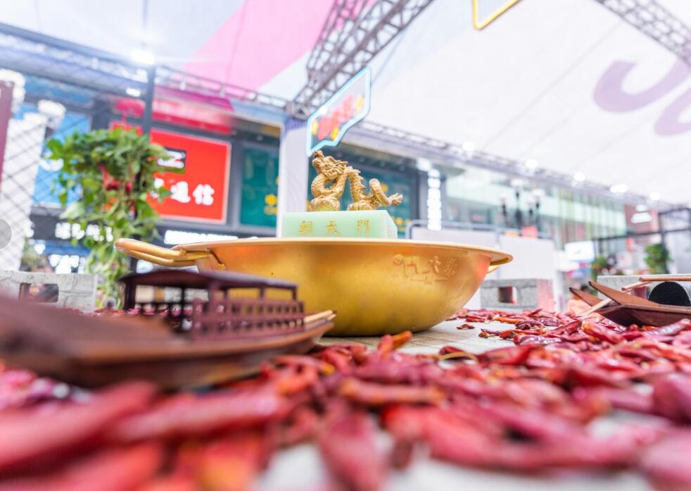 火鍋店沒錢做廣告？不妨試試免費(fèi)“廣告位”！