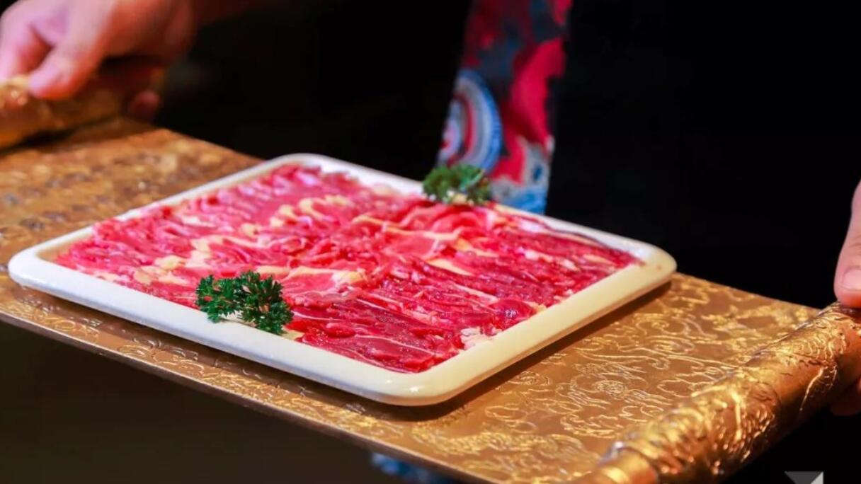 夏日來(lái)臨，火鍋配甜水，快樂(lè)加倍！